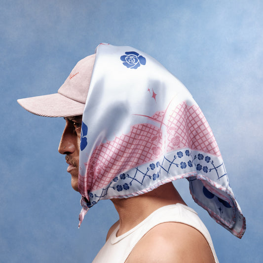 Pañoleta caramelo azul