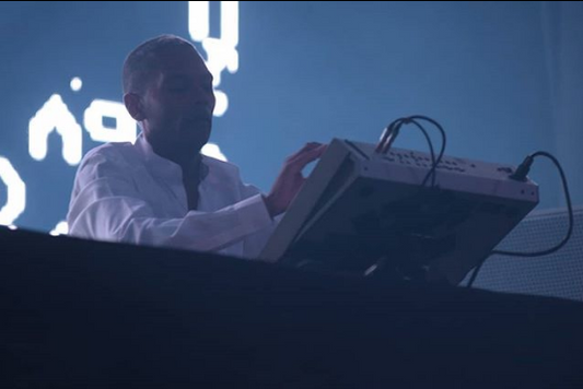 NOBODY REALLY LISTENS TO TECHNO?