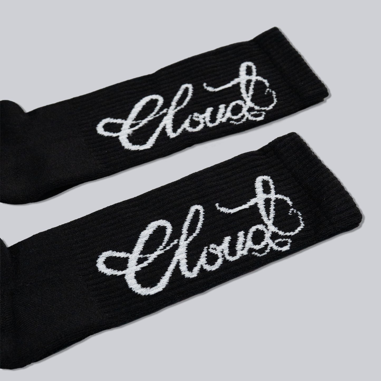 Medias negras itálicas